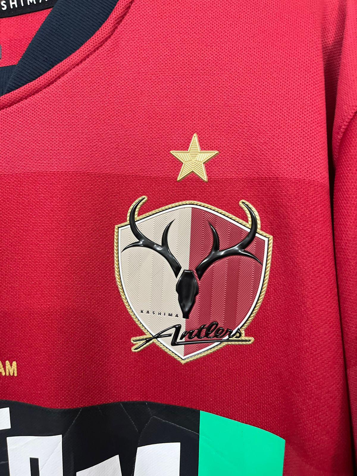 Kashima Antlers 2010 away shirt, L size