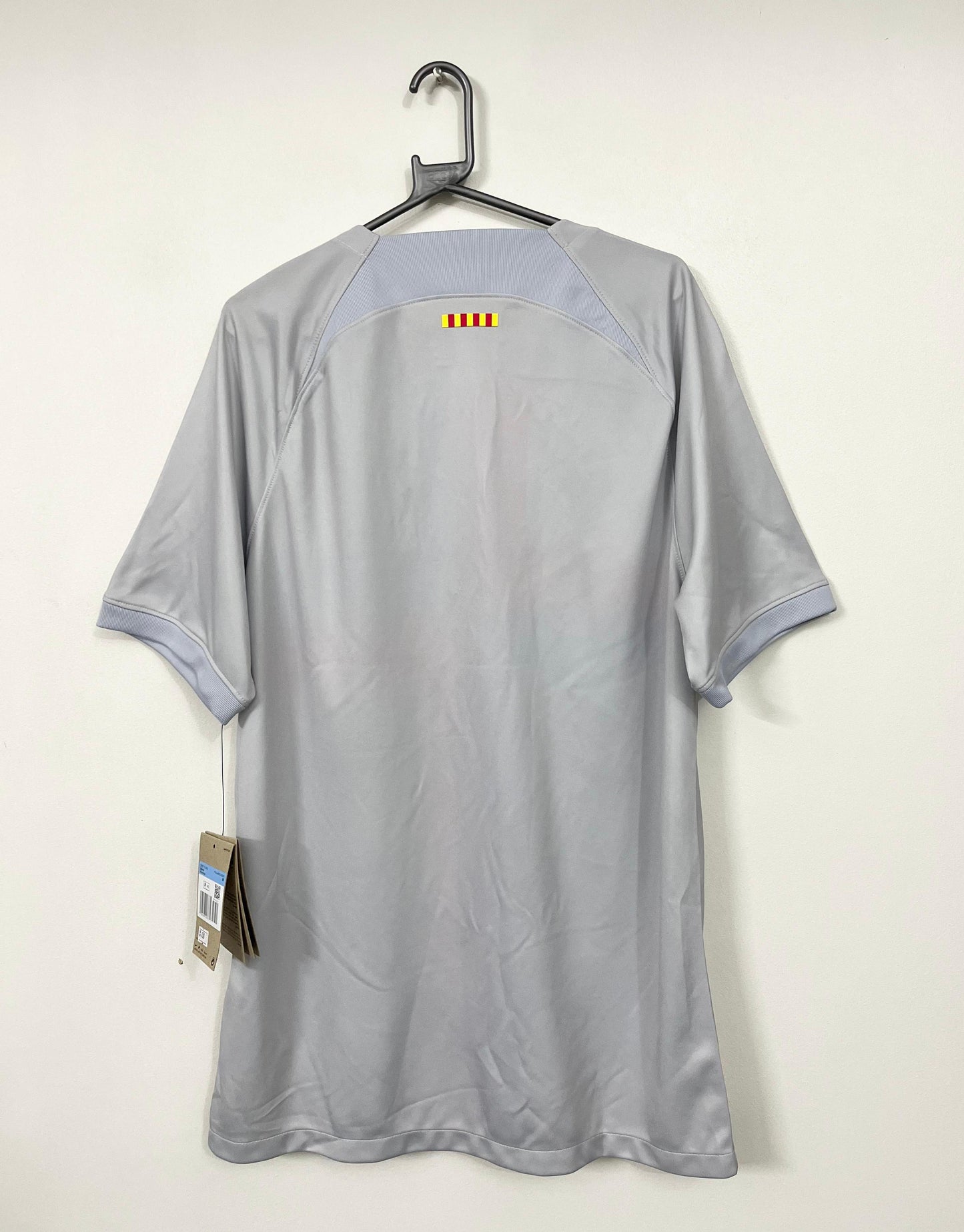 FC Barcelona 2022-23 third shirt, bnwt M size