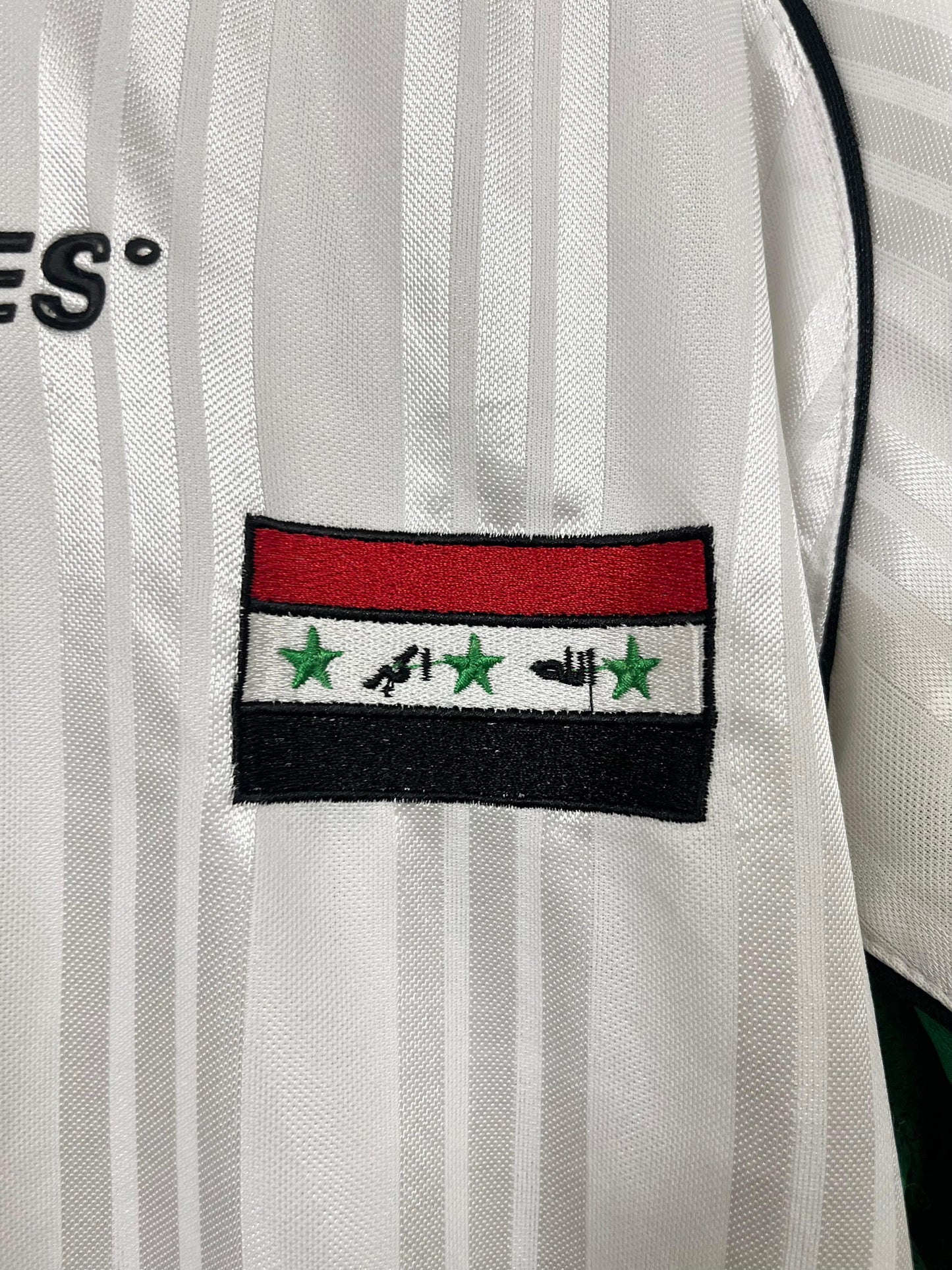 Iraq 2004-05 home shirt, XL size