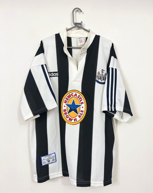 Newcastle 1995-97 home shirt, L size