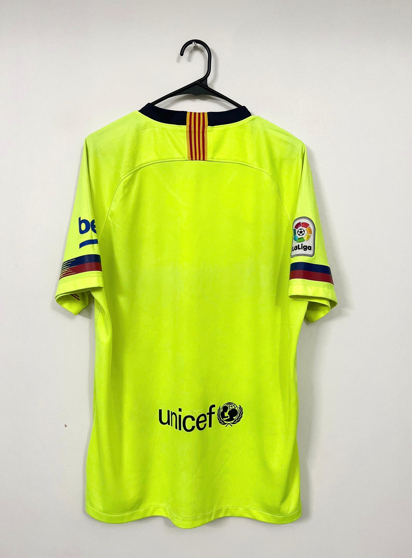 FC Barcelona 2018-19 away shirt, L size