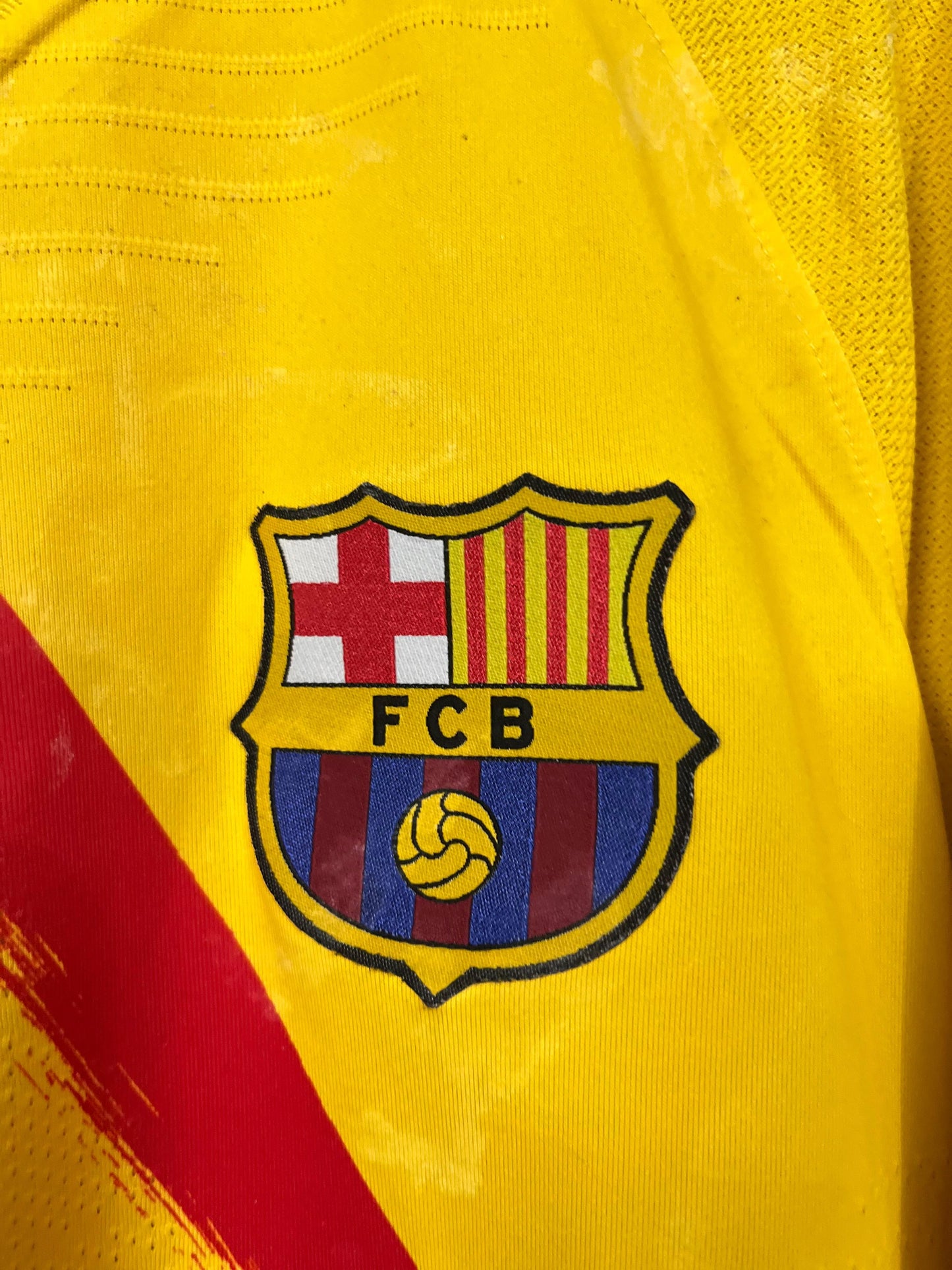 FC Barcelona 2019-20 Senyera Fourth Shirt, M size