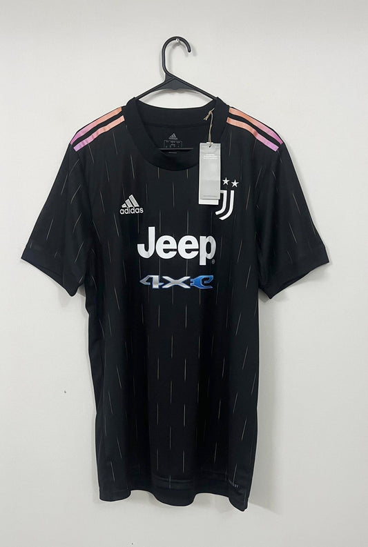 Juventus 2021-22 away shirt, L size , bnwt