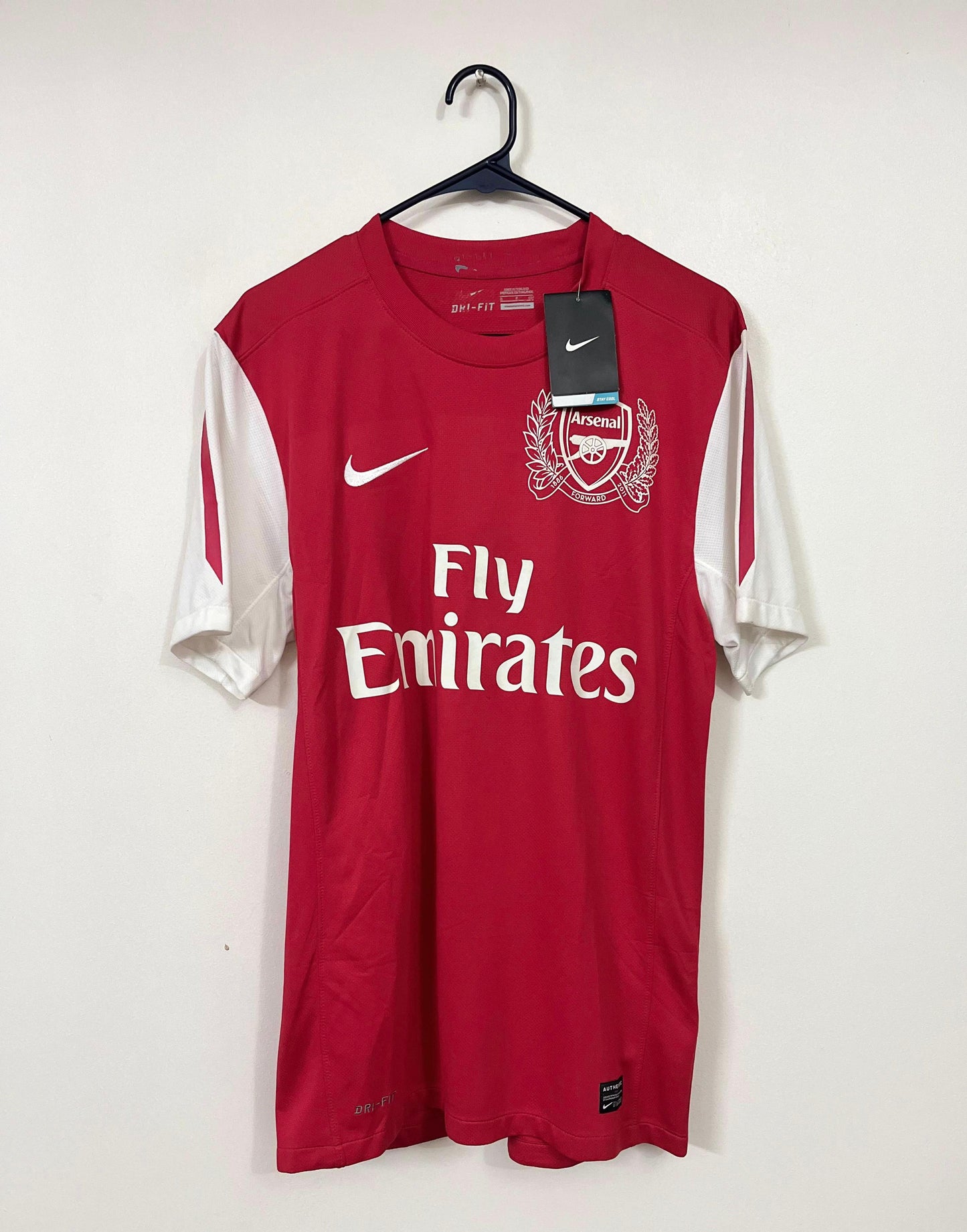 Arsenal 2011-12 bnwt size S 125th anniversary shirt